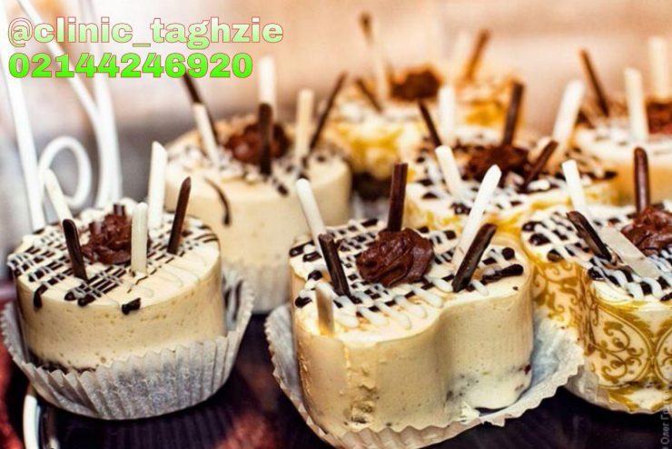 شیرینی های کوچک بخریم